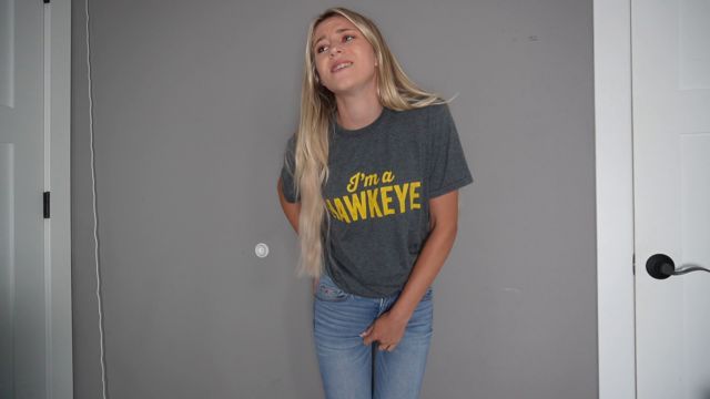 keeks 3005 - Door Locked Desperation Wetting 00006