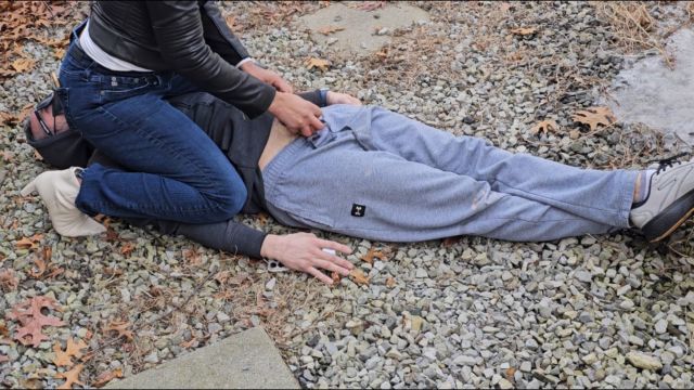 Ballbusting Bianca - Dominabianca - Ballbustingbianca Humiliating Outdoor Fan Meet 00013