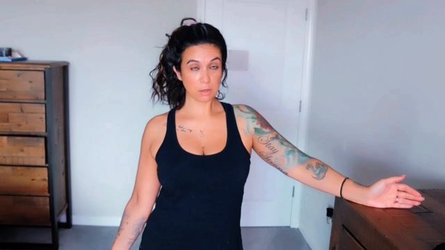 Giantess Teaches A Lesson FemDom 00000 Giantess Teaches A Lesson FemDom 00000