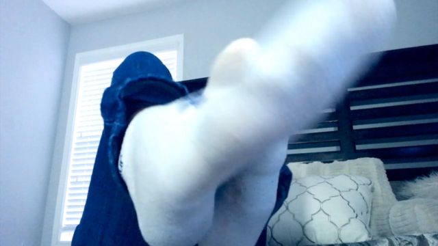 Kerri Kings Naughty Pleasures - Kerri King Rewards Daddy for Her Shopping Trip with a Dirty Sock Footjob   Cum Countdown 00011