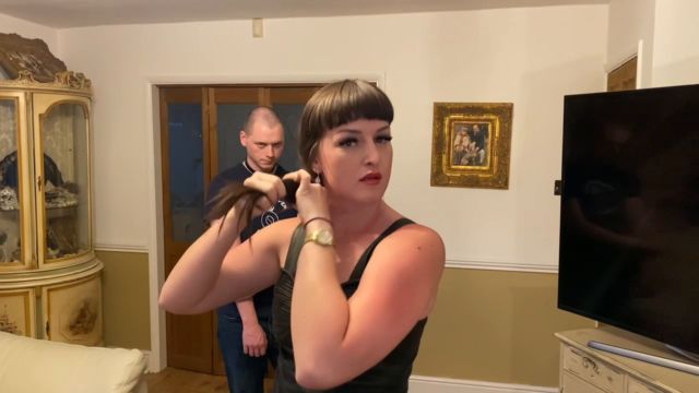 Vivienne Lamour &ndash; Deadlifting The House Slave FemDom 00000