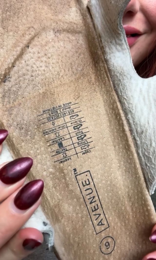 Yourhikerbabe - Imposed Bi Birkenstock Cleaning Slave 00012