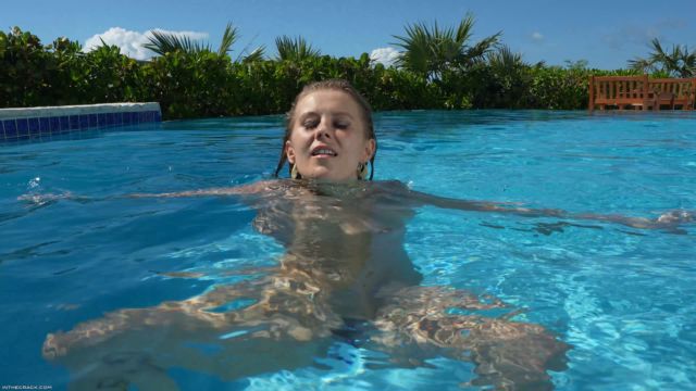 2032 03 floatnfumble3840x2160 00000