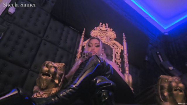 German Mistress Sheela Sinner - Open Your Mouth Really Wide Youre My Ashtray Now 00000