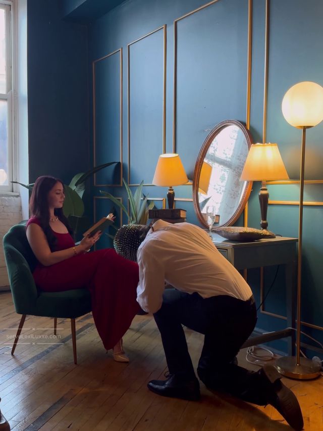 Lexi Luxxe - Silent Commands - Afternoon Reading with My Human Footstool 00000