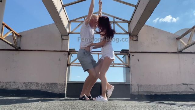 Public Bdsm Humiliation With Carefree Goddess Sofi &ndash; Petite Princess Femdom 00000