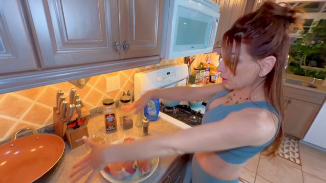 TrophyWifeNat - Cooking with Nat 00000