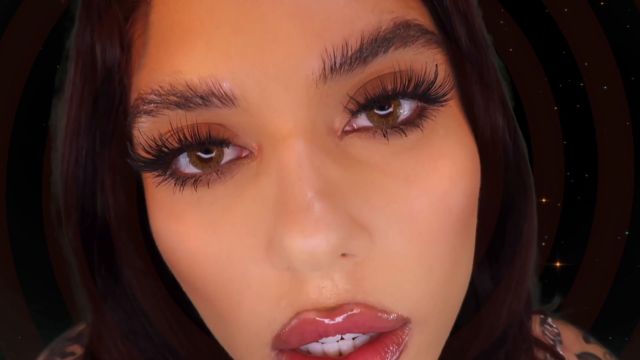 Valentina Fox - Trapped in My Gaze 00000 Valentina Fox - Trapped in My Gaze 00000