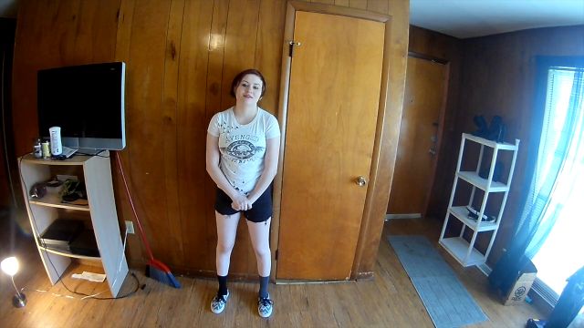 CurvyElvishGirl - Ashamed to be bottomless 1 00000