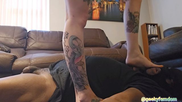 Geeky Femdom - The Kinky Geek - Poison Ivy Trample 00000