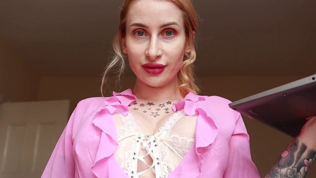 Lola James - Deepfaking Mom Turns You Into a FREE USE SON 00000