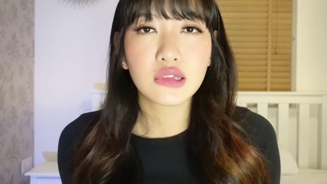 MissReinaT - Kissing and Spitting 00000 MissReinaT - Kissing and Spitting 00000