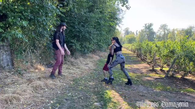 Mistress Damazonia - A 7ft1 6ft6 And 4ft10 Meet In A Field 00000