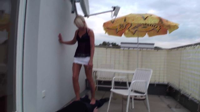 Princess Paris - Outdoor Teen Trampling 00000