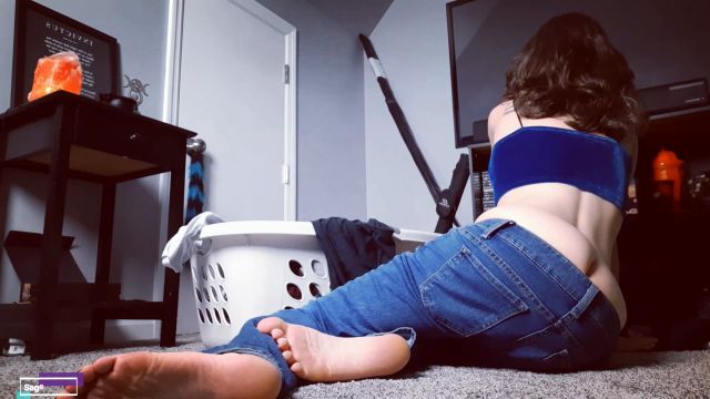 Sage Eldritch - Buttcrack in Jeans Barefoot Folding Laundry 00000