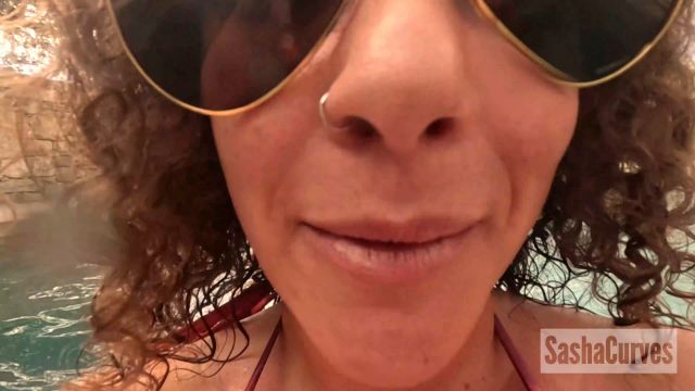 Sasha Curves - a Quickie On Vacation With Stepmommy 00000