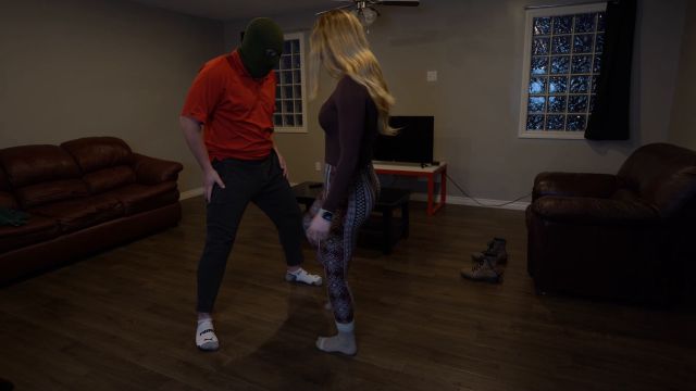 Sofias - My Fan With The Broken Nut Came Back 00000