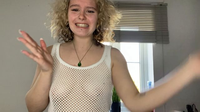 Delilah Jynx - Post Workout Sweat Sniffing 00000