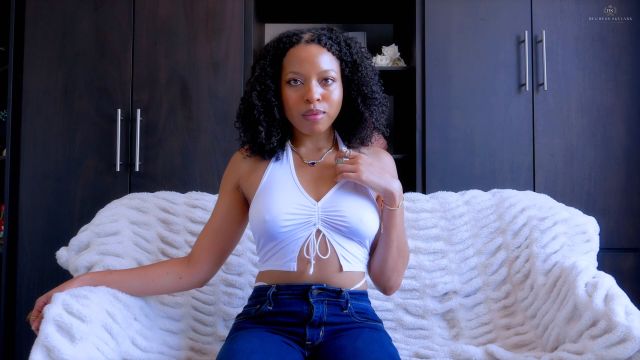 Master Skylark - Its a Pretty Girls World 00000