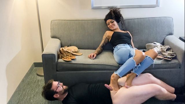 Onlyballkicking - Ballbusting With My Favorite Sandals - Stella 00000