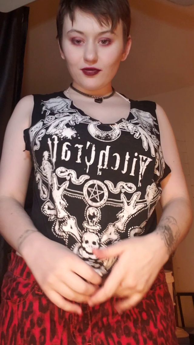 CurvyElvishGirl - A Smoking Sexy Time 00000 CurvyElvishGirl - A Smoking Sexy Time 00000