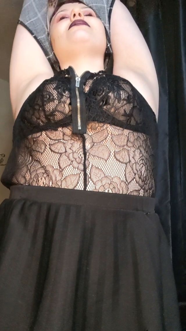 Curvyelvishgirl - Can You Keep Up With My Bouncing Ass 00000