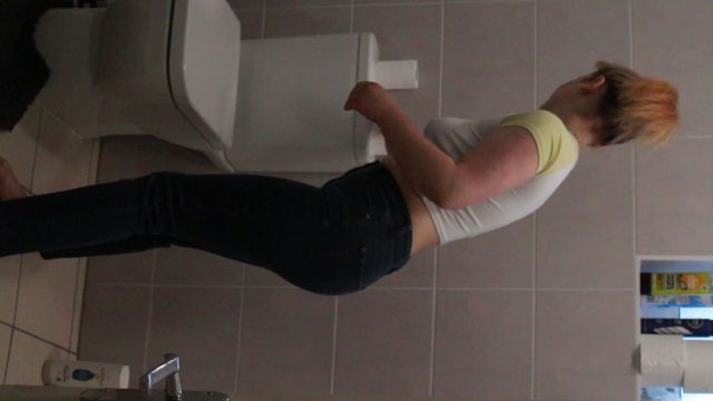 Delilah Jynx - Blocked Toilet It s Okay i Ll Just Piss Here 00000 Delilah Jynx - Blocked Toilet It s Okay i Ll Just Piss Here 00000
