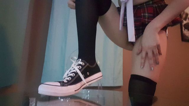 Frosty Princess - School Girl Feet 00000