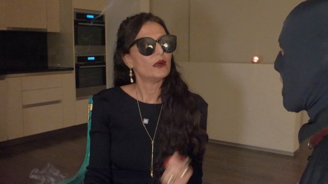 GoddessSultanaAisha - Smoking Sultana and two competing ashtrays 00000
