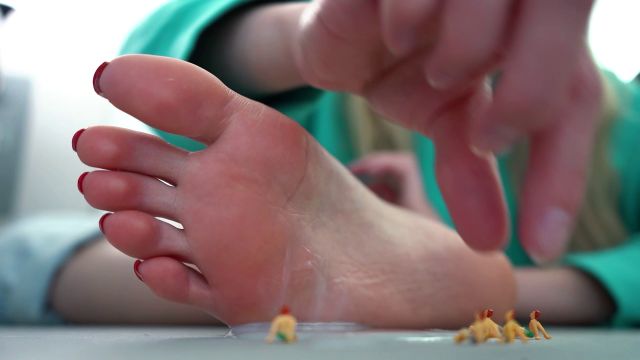 Imilia Audley - Giantess Compilation Feet God 00000