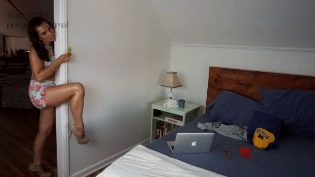 Janey Jones - Mommy Blackmail Joi 00000