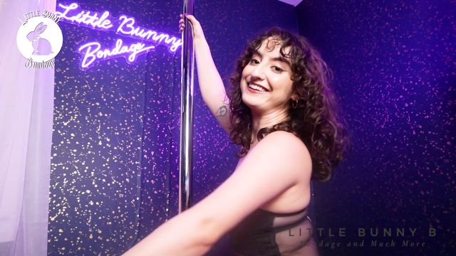 Littlebunnyb - Stripper Fucks You For Your Smart Sperm 00000