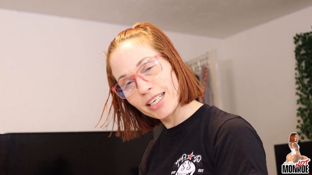 Unoitsroe - Nerdy redhead college girl takes giant facial 00000 Unoitsroe - Nerdy redhead college girl takes giant facial 00000