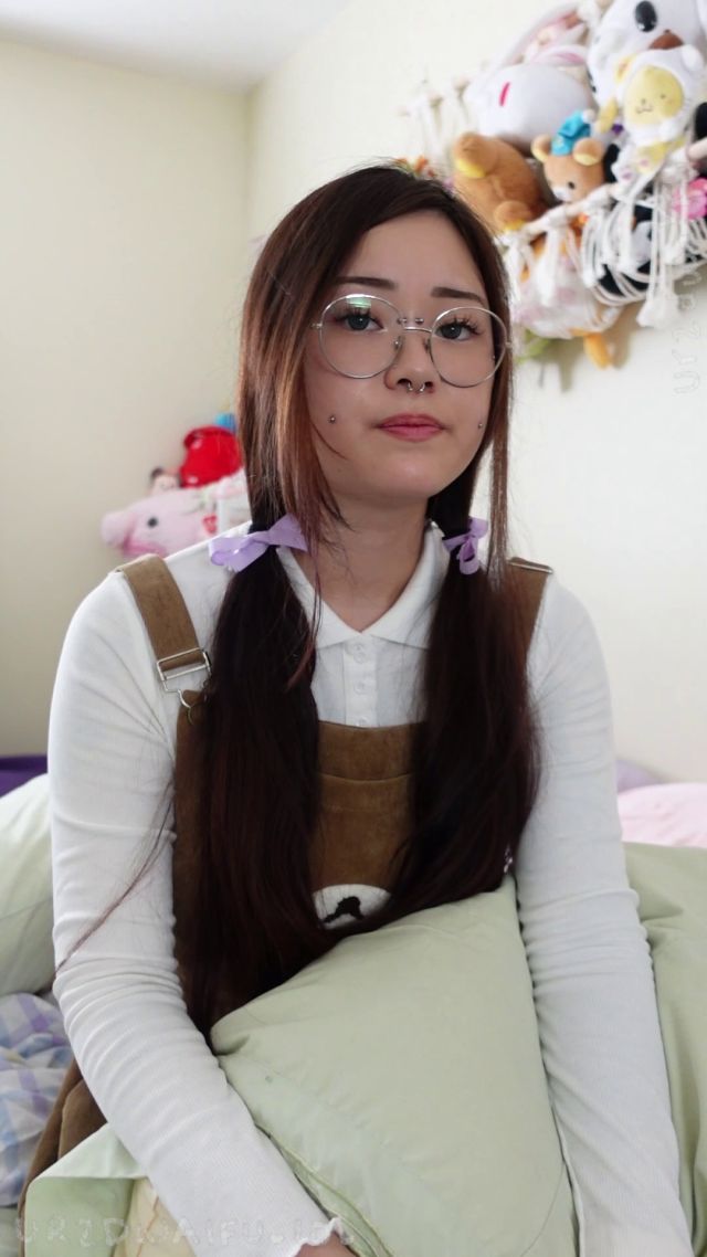 Ur2dwaifu - Daddy Take My Virginity 00000 Ur2dwaifu - Daddy Take My Virginity 00000