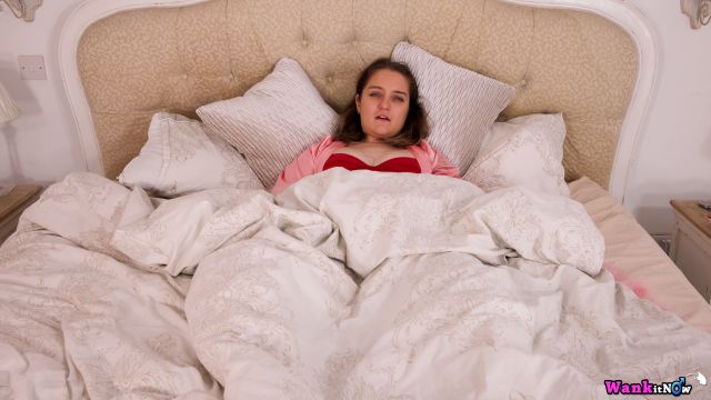 Wankitnow - Caught Playing - Tamsin Reilly 8k 00000