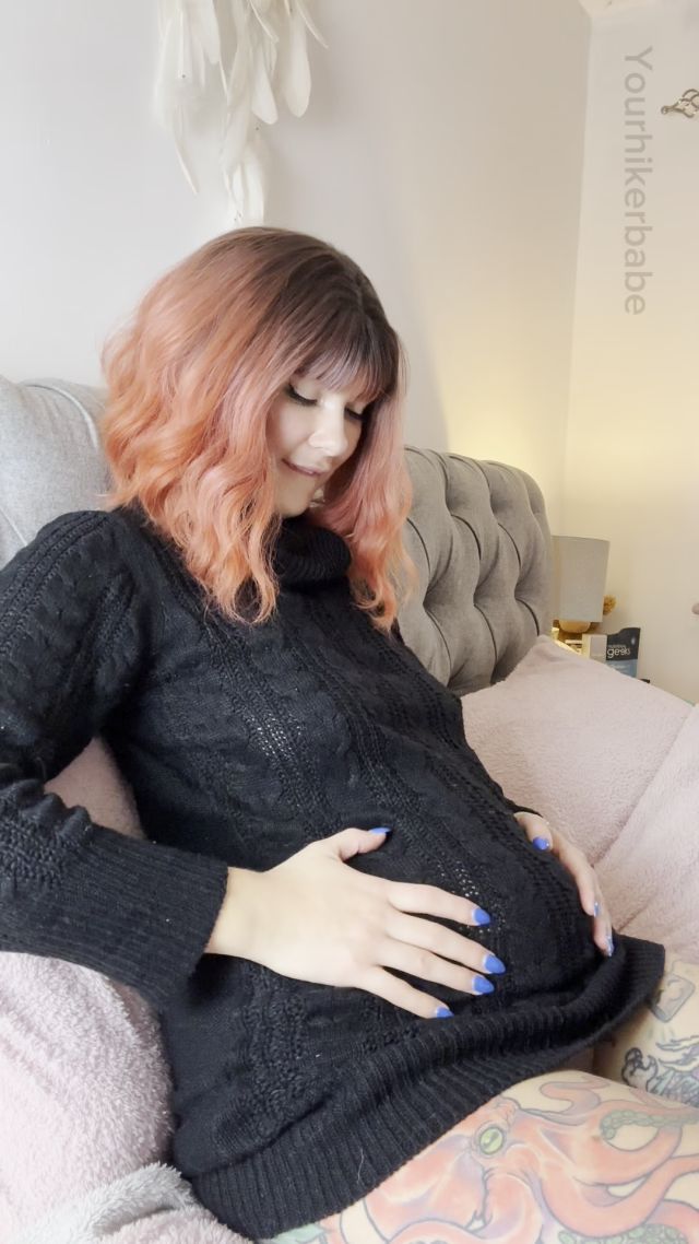 Yourhikerbabe - Alien In Tummy Causes Climax With Bellybutton Fingering 00000