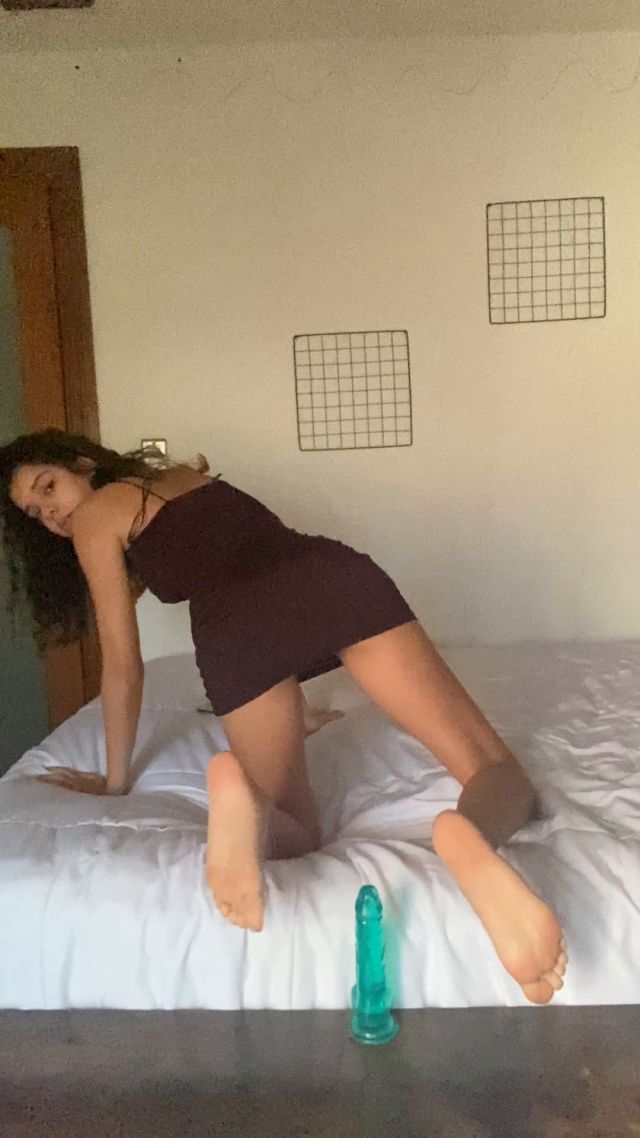Arianicolexxx - Bed Humping And Dildo Riding 00000 Arianicolexxx - Bed Humping And Dildo Riding 00000