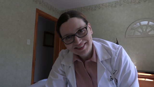 Bettie Bondage - Dr Mom And The Anal Semen Extraction 00000