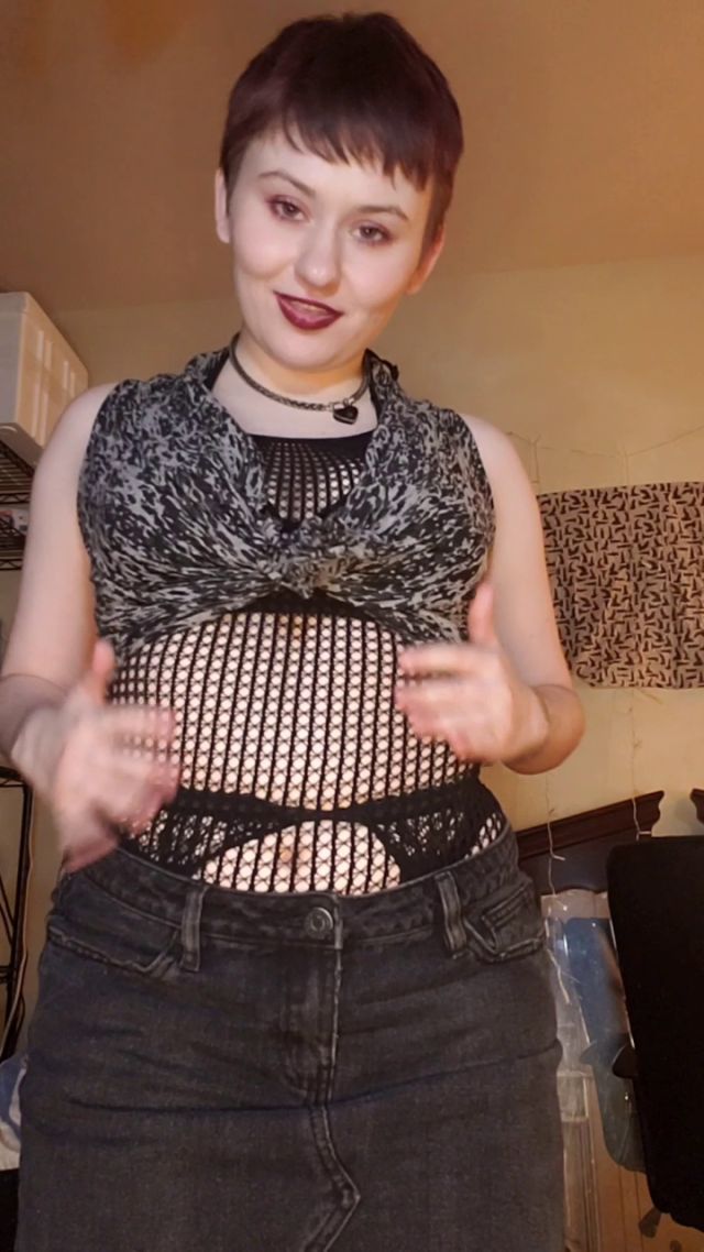 Curvyelvishgirl - An After Dinner Treat For You 00000 Curvyelvishgirl - An After Dinner Treat For You 00000