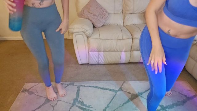 Lexi Snow - Milfs Slow Mo Yoga 00000