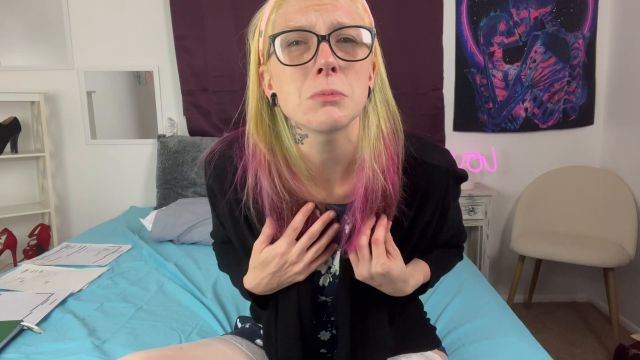 Miss Ellie - a Good Feminist Fucks Her Ass 00000
