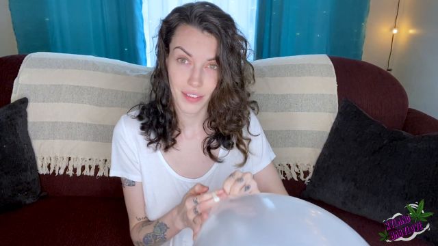 Ryland Babylove - Inflating Balloons 00000