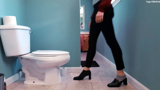 Sage Eldritch - Teacher Assistant Peeing [Voyeur 00000 Sage Eldritch - Teacher Assistant Peeing [Voyeur 00000
