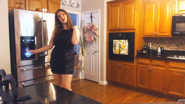 Scarlettbelle - Scarlett Needs a Small Favor 00000 Scarlettbelle - Scarlett Needs a Small Favor 00000