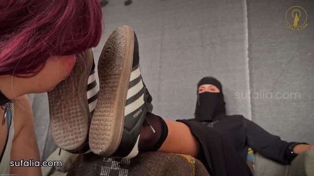 Sufalia Yasmin dominates Ghizo - Seductive Gaze and Worshipped Soles (Premium user request) 00000