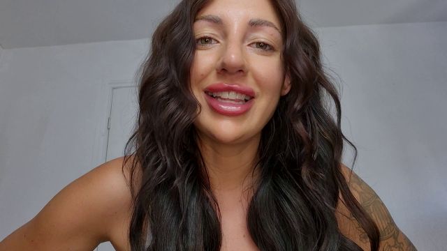 Tattooed Temptress - Give In Sissification 00000