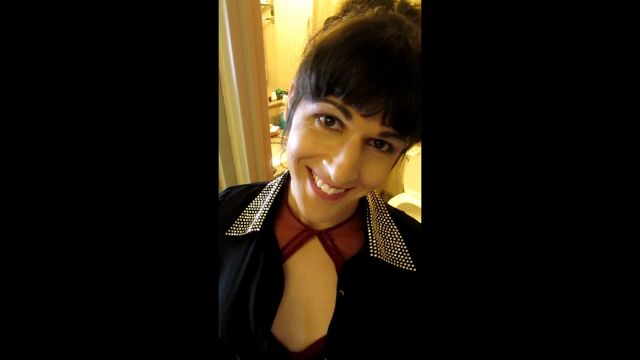Tia Tizzianni - Bailey Lipstick Touchup Bj And Deepthroat 00000 Tia Tizzianni - Bailey Lipstick Touchup Bj And Deepthroat 00000