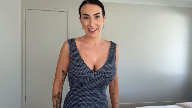 Aysha Paige - Masseuse SFW TRAILER 00000