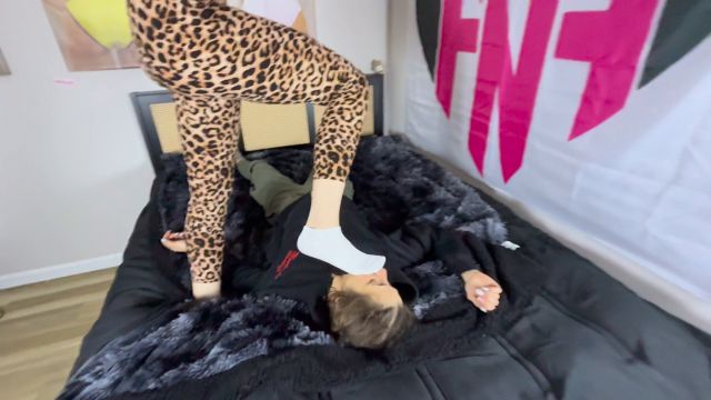 Fetish Nature Films From Stinky Feet Too Stinky Farts Sara Bee (Premium User Request) 00000 Fetish Nature Films From Stinky Feet Too Stinky Farts Sara Bee (Premium User Request) 00000