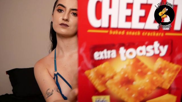 Littlebunnyb - Cheez It Asmr Muckbang 00000 Littlebunnyb - Cheez It Asmr Muckbang 00000